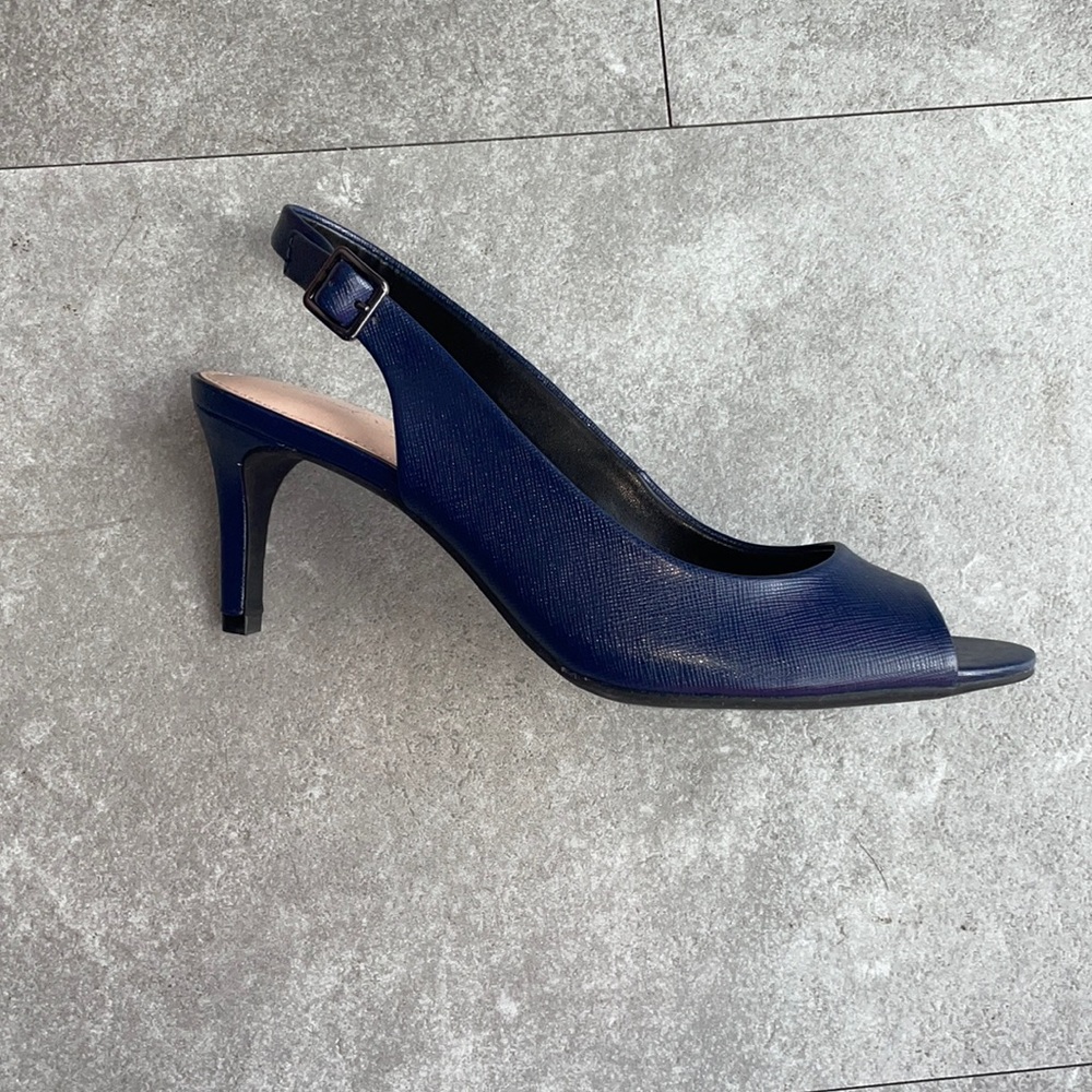 Ladies Heel strap sandals